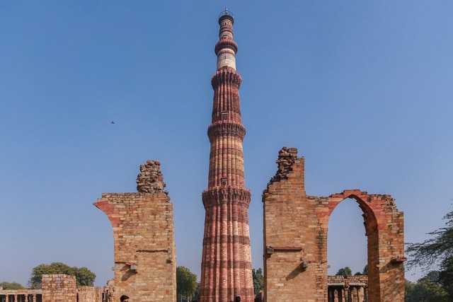Qutub Minar delhi tourist places in delhi